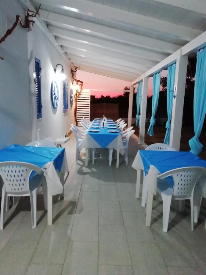 B&B And Home Restaurant La Casa Del Pescatore SantʼAnna Arresi Kültér fotó